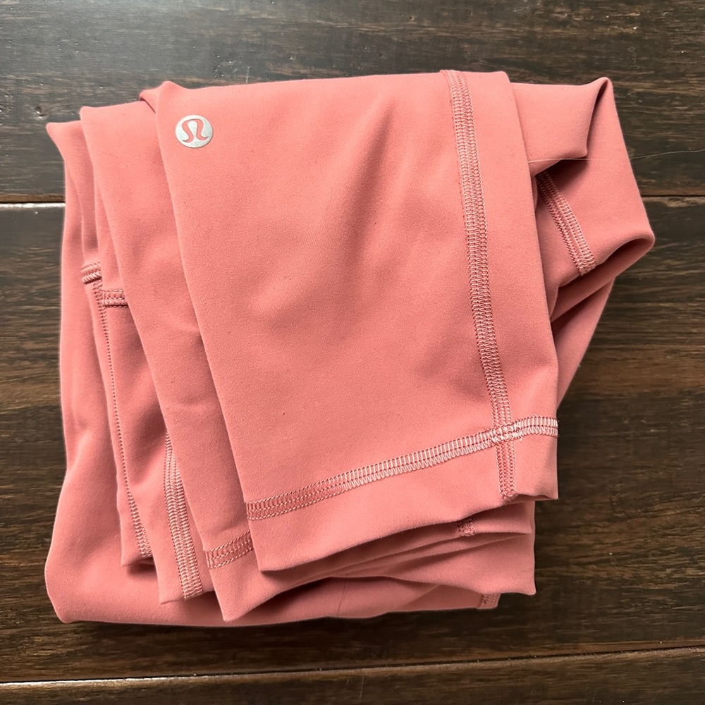 lululemon leggings Wunder Train High rise crop 23” (size 6)